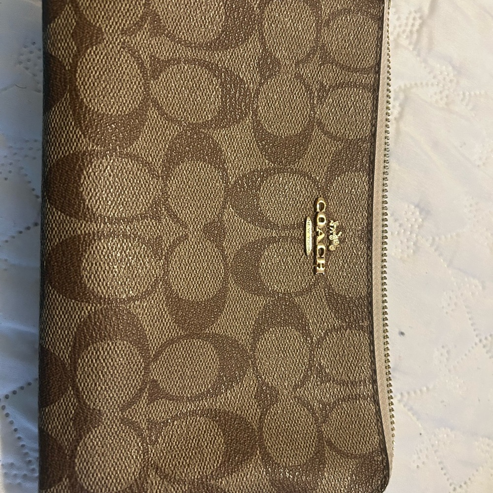Coach Tan Signature Zip Wallet